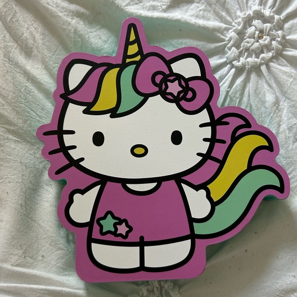 Hello kitty wall decor - Picture 1 of 3